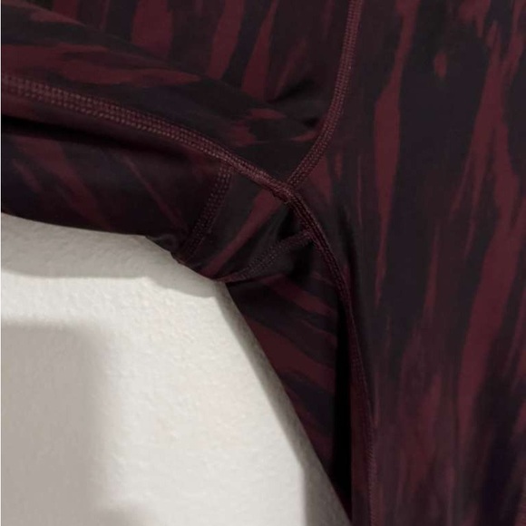 Lululemon Athletica Black and Red Patterned Leggings - Picture 3 of 7